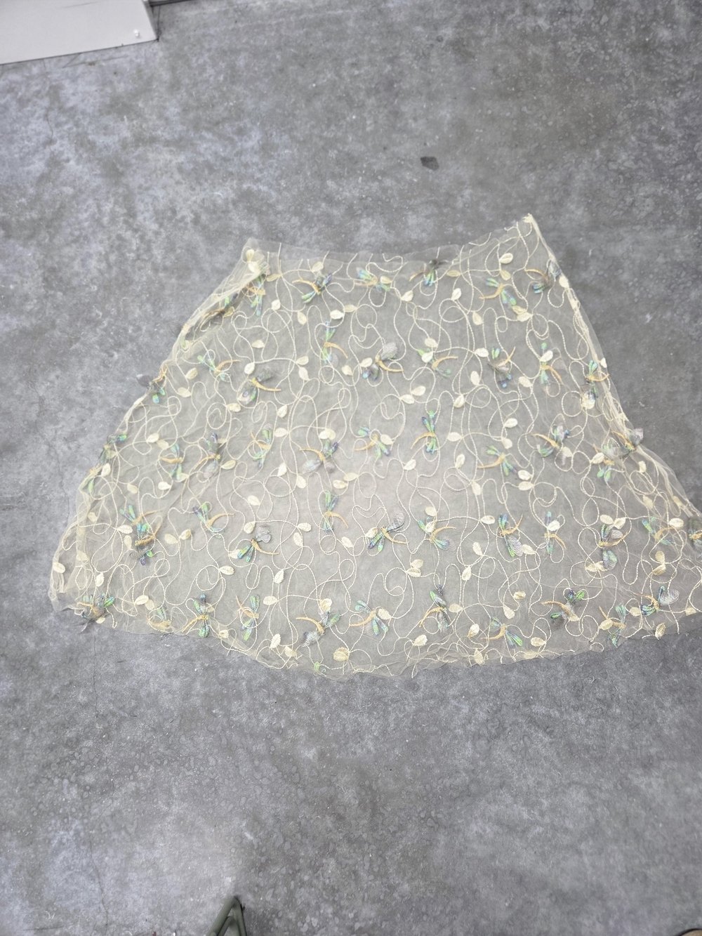 Delicate Cream Embroidered Sheer Tulle W/3D Dragonflies